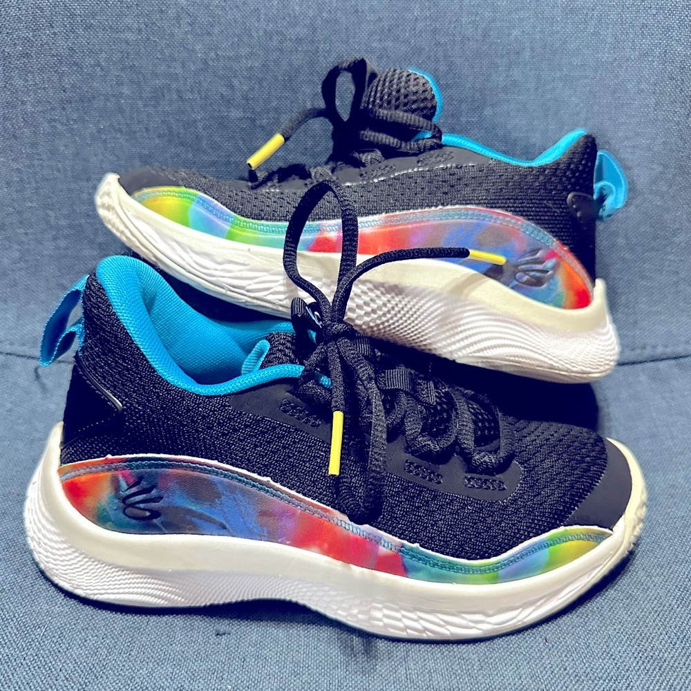 Under Armour Curry 8 Tie Dye little kids. Excellent.